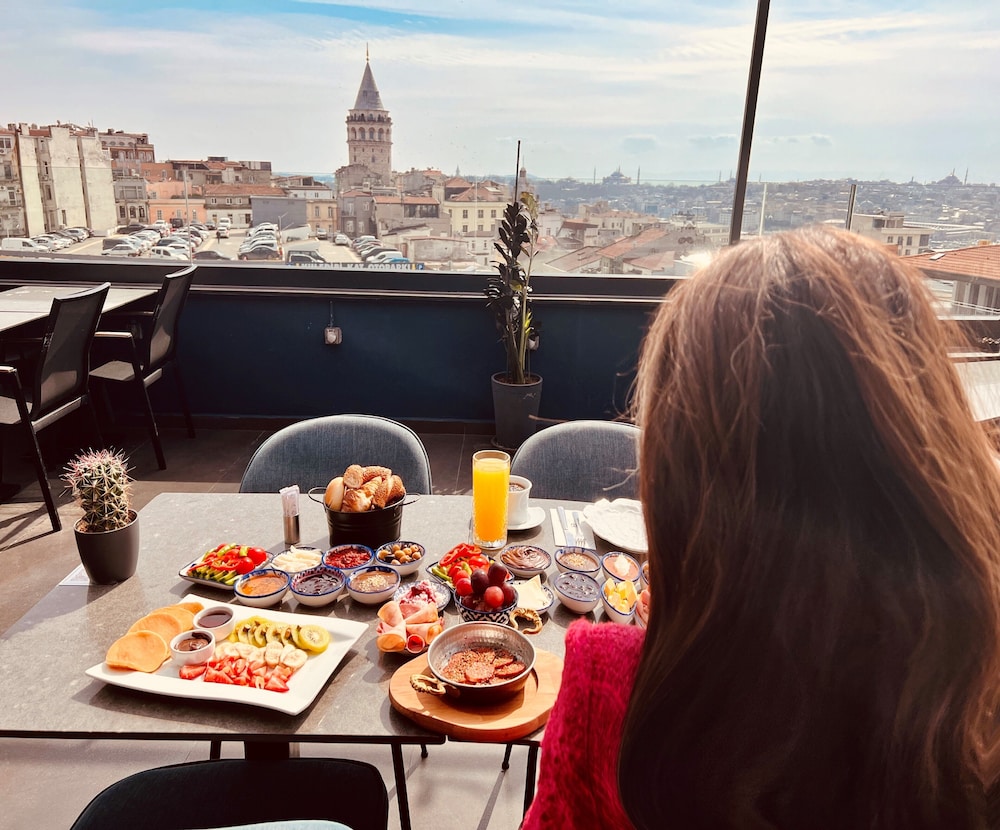 Galata Times Boutique Hotel 40/52