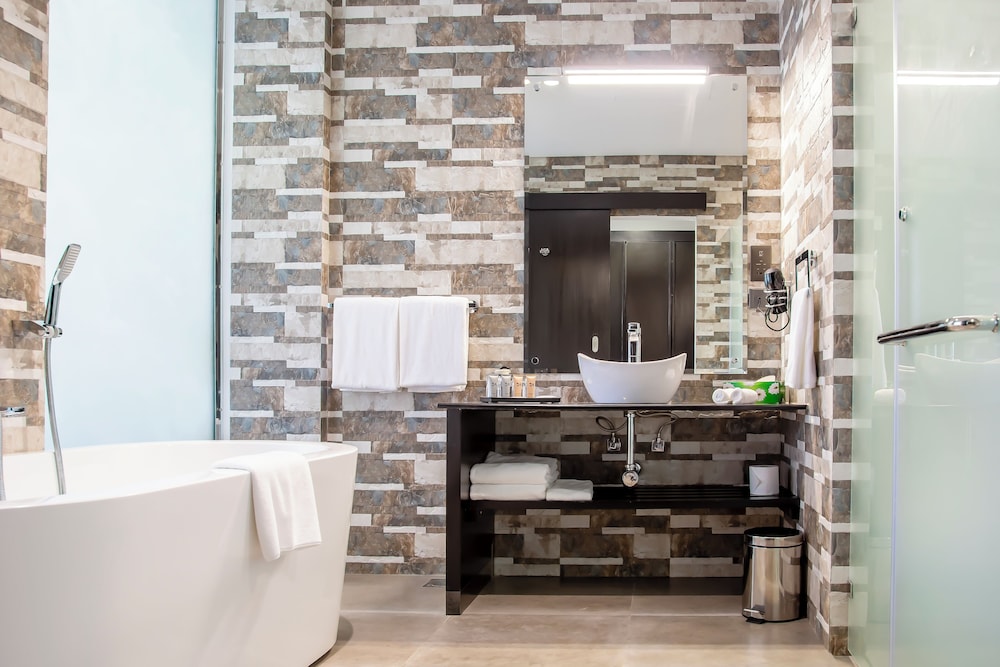 Amaryllis Hotel 30/30