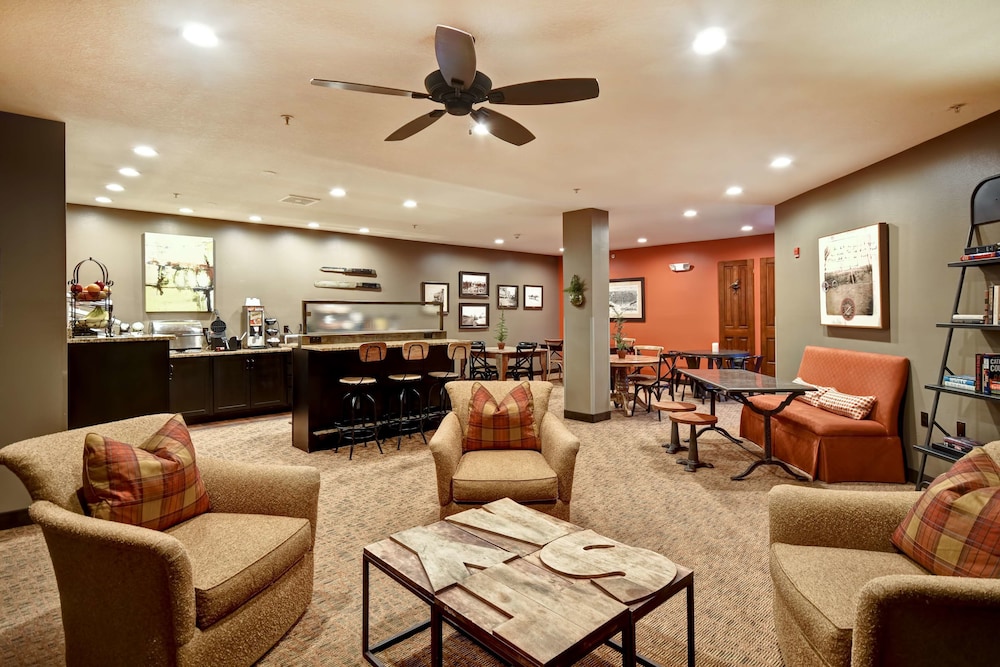 Grandstay Residential Suites Hotel La Crosse 35/62