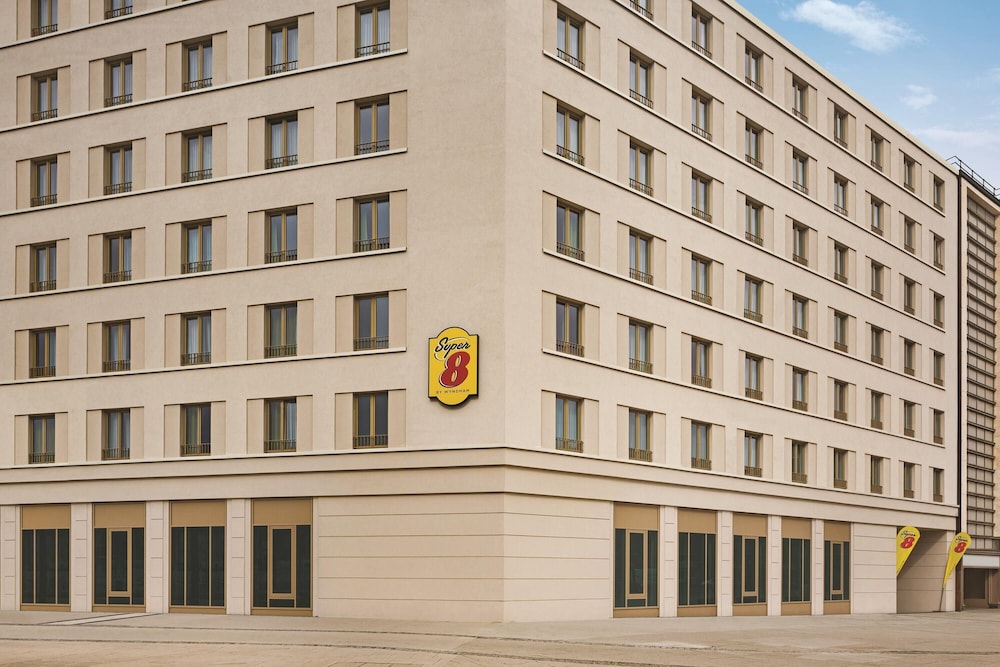 Super 8 by Wyndham Chemnitz in CHEMNITZ