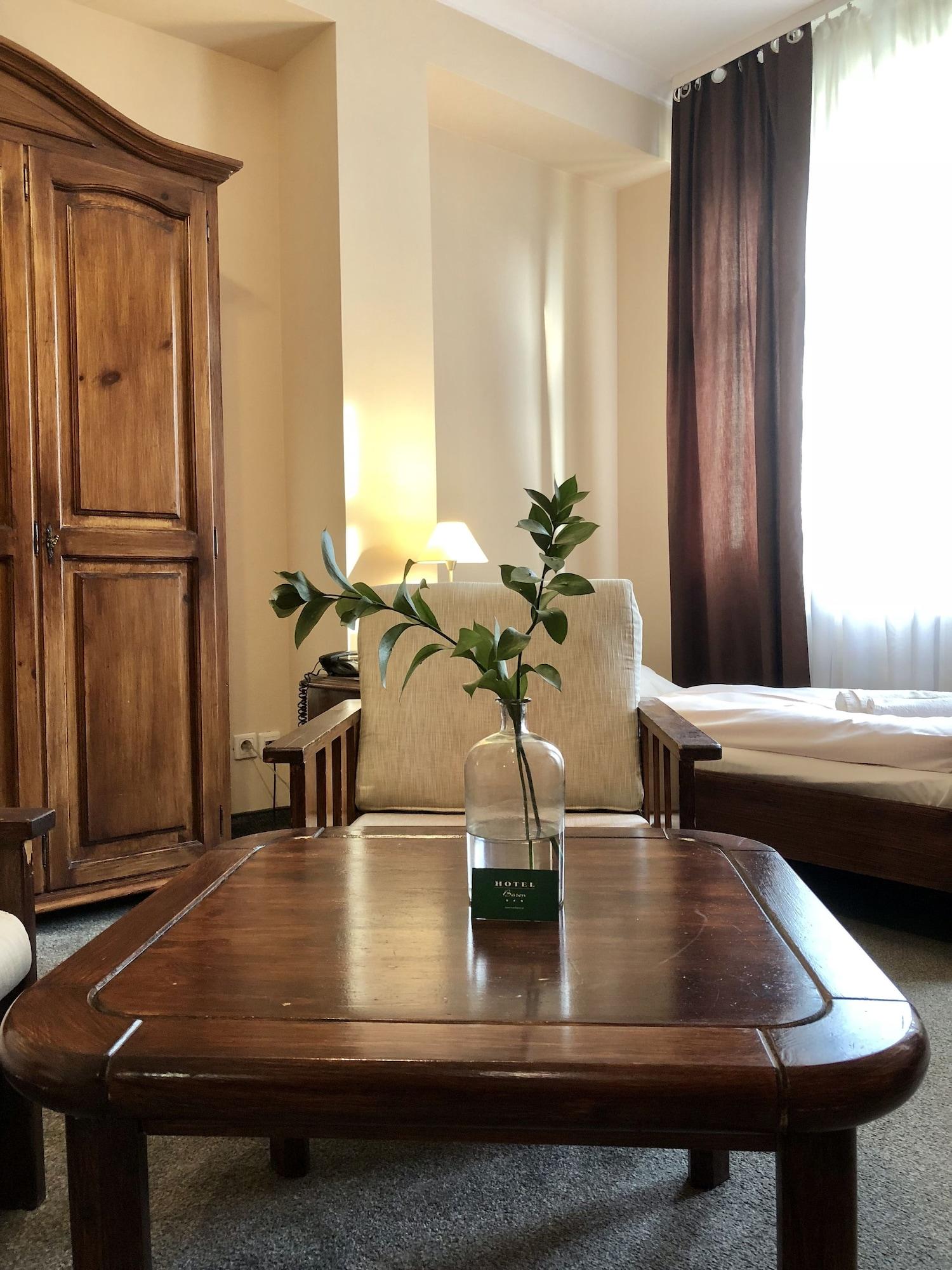 Hotel Baron Karczma Grodzka 27/51