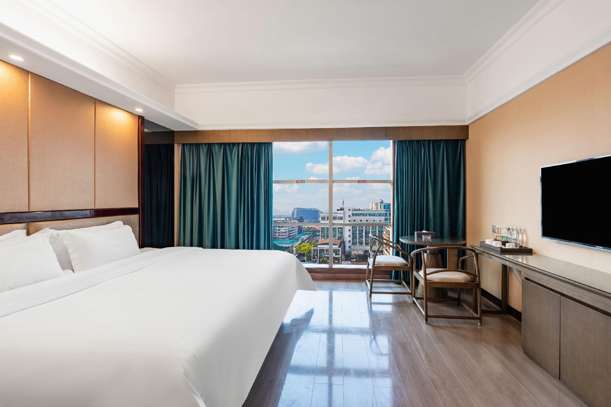 Borrman Hotel (Guilin Liangjiang Sihu, Xiangshan Park) 11/37