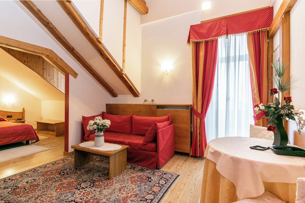 Grand Hotel Des Alpes 57/79