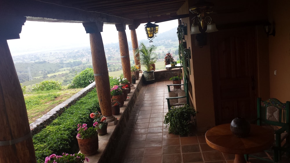 Eco Hotel Ixhi 67/74