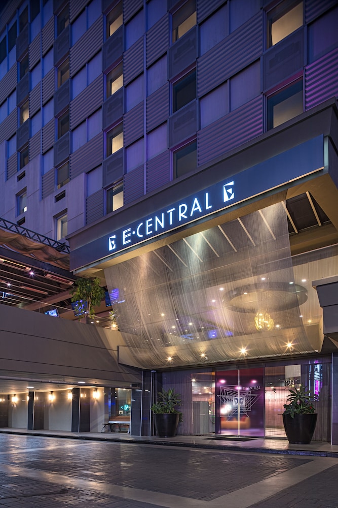E Central Downtown Los Angeles Hotel 4/54