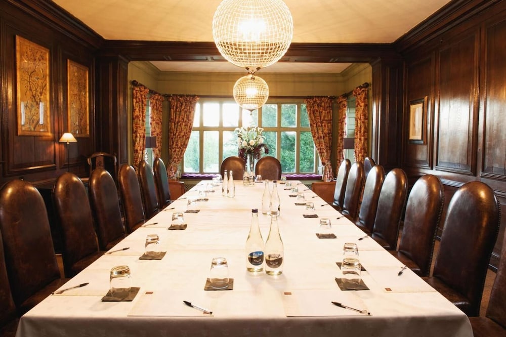 Mitton Hall 33/50