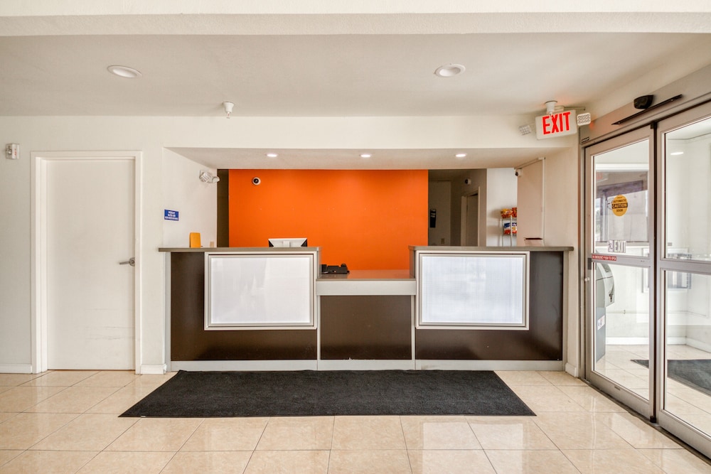 Lobby at Motel6 Denham Springs, LA, DENHAM SPRINGS - LA