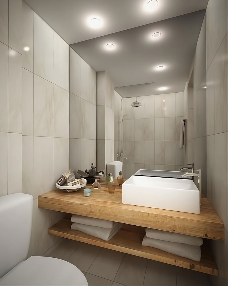 Eleals Boutique Hotel 45/46