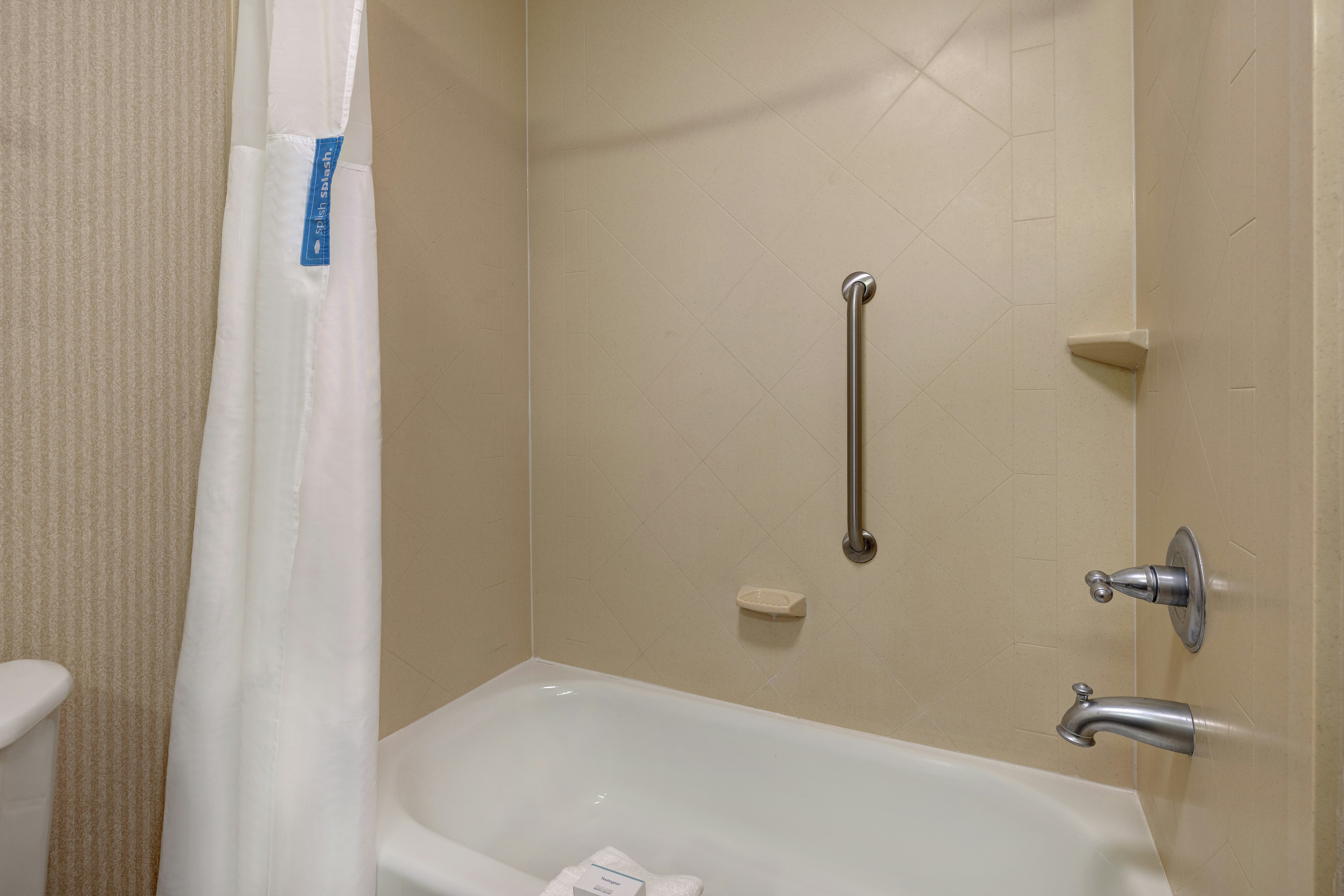 استوديو بسرير كينج مع أريكة، Hampton Inn Victoria 7/7