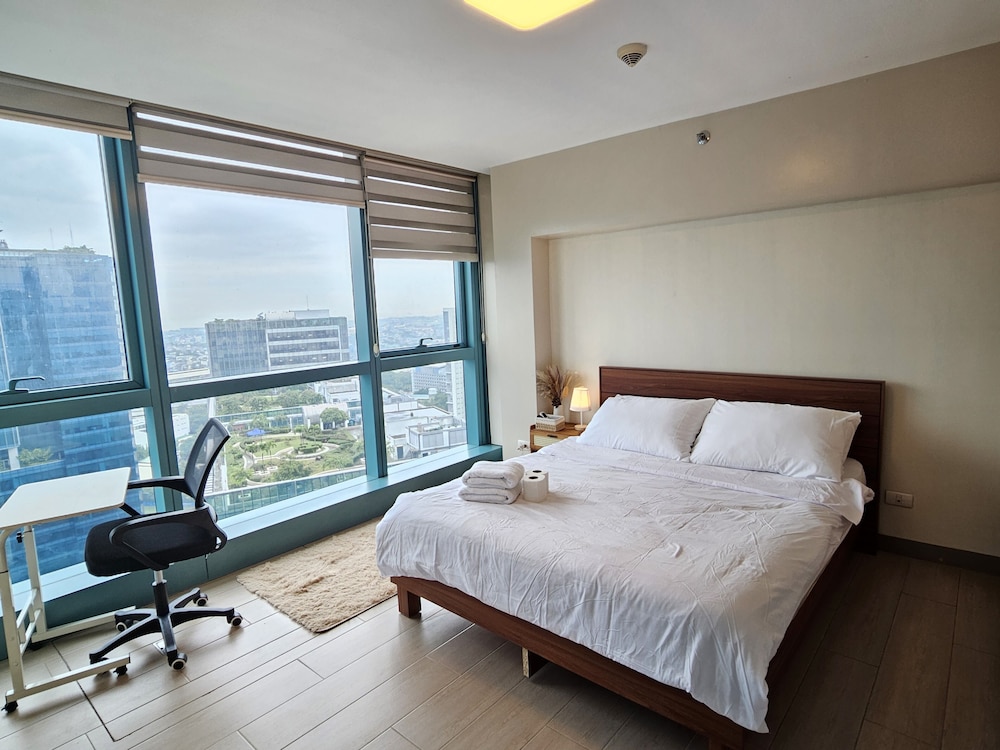 One Uptown Residence Bgc 41/50