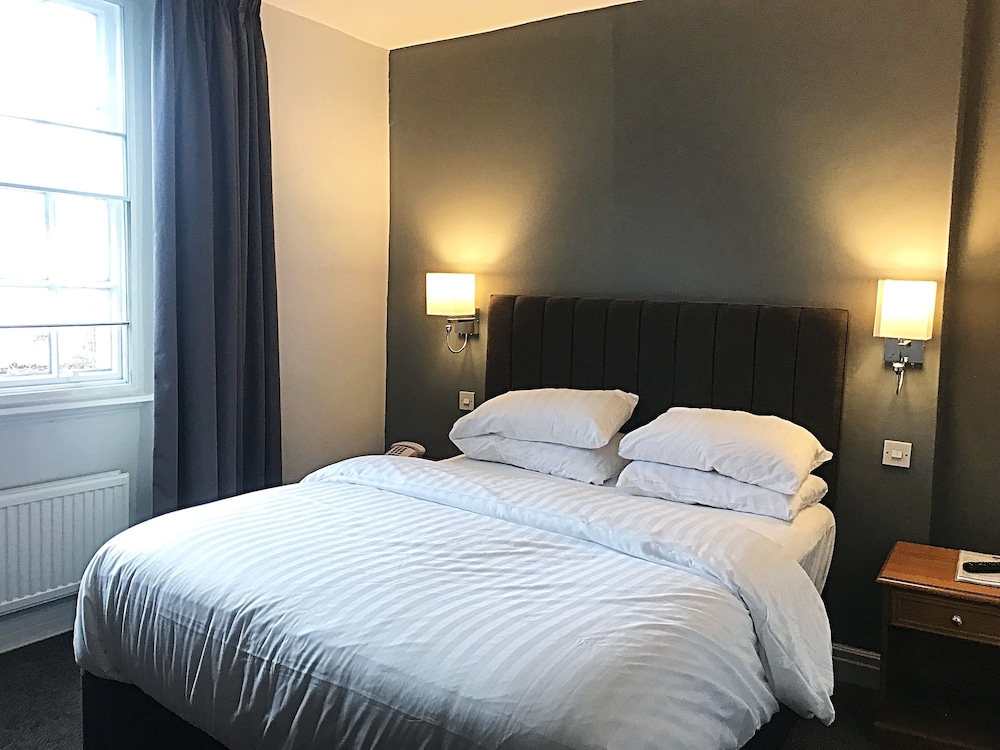 The Lion Pub With Rooms 13/63