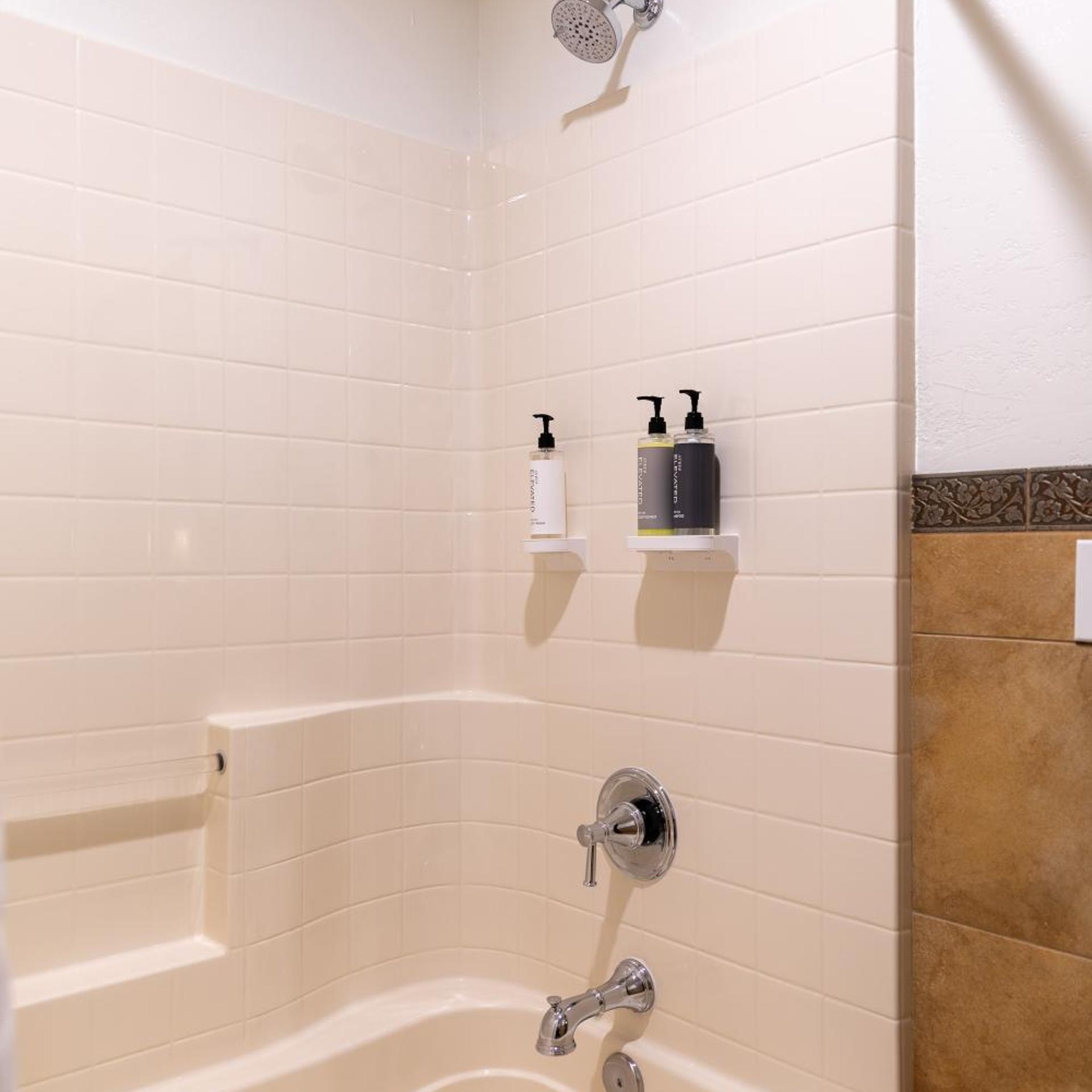 غرفة سوبيريور بسرير كينج، Ayres Hotel Redlands 8/8