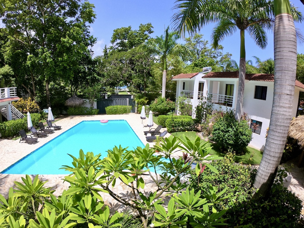 Coral Blanco Hotel 59/73