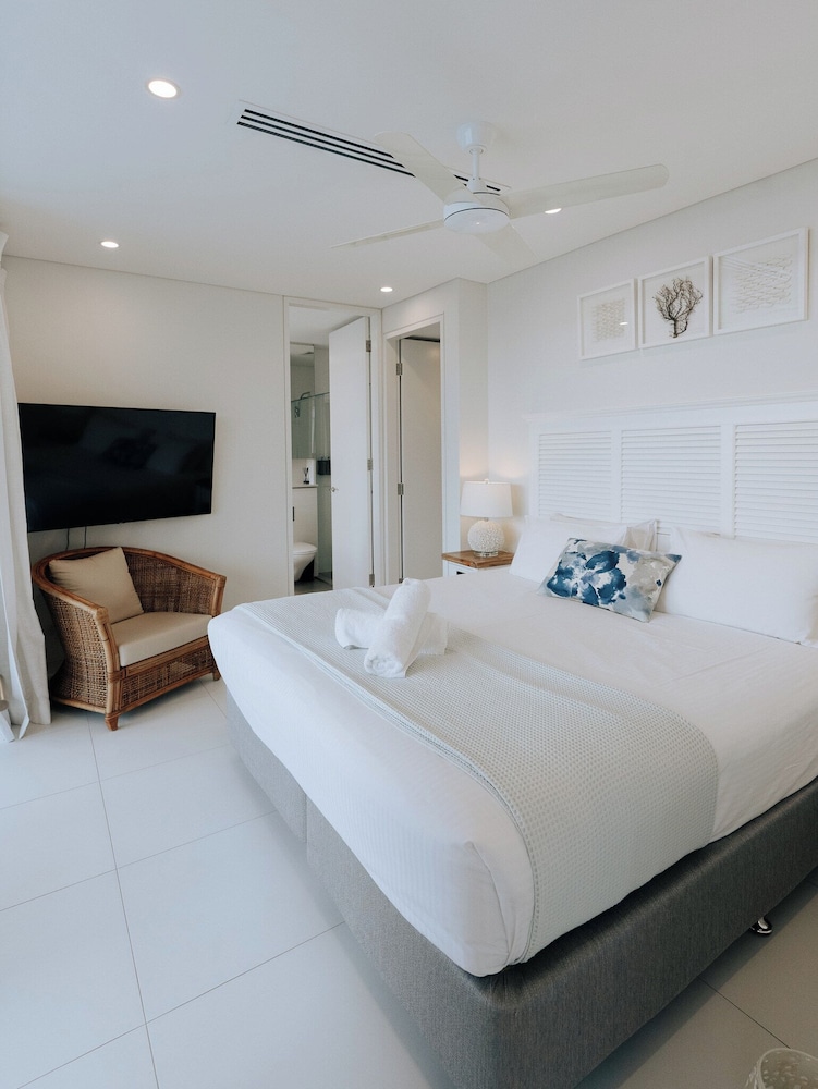 3 BEDROOMS, PREMIUM, PENTHOUSE, OCEAN VIEW