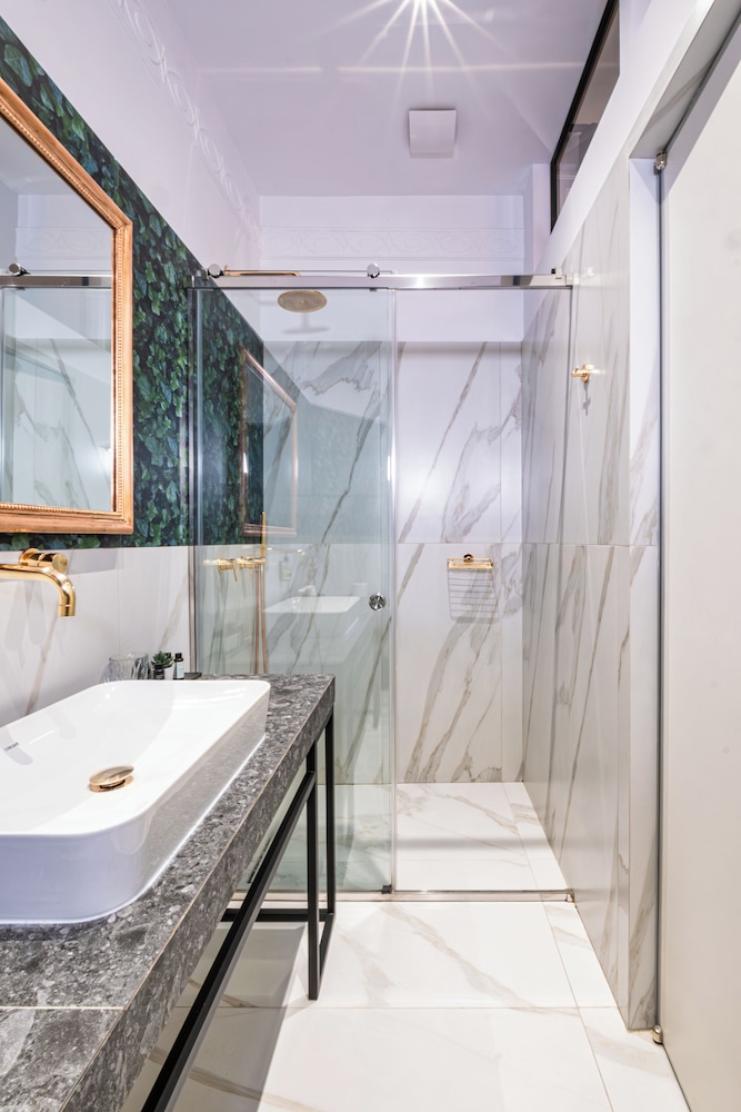 Belle Epoque Suites Athens 50/50