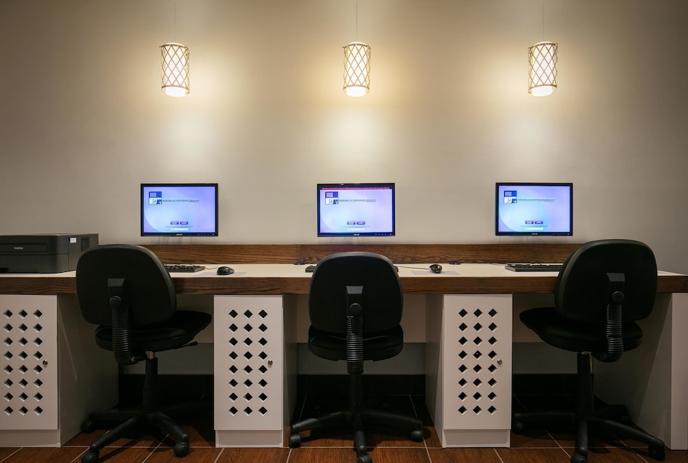 Best Western Ville Marie Montreal Hotel and Suites 41/45