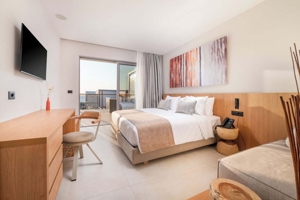 Premium, Twin Beds, Sea View, Sofa, Private Jetted Tub