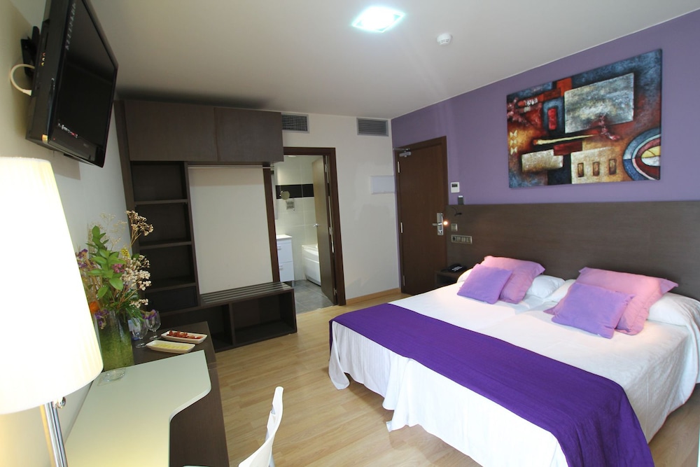 Hotel Tossamar Resort 12/25