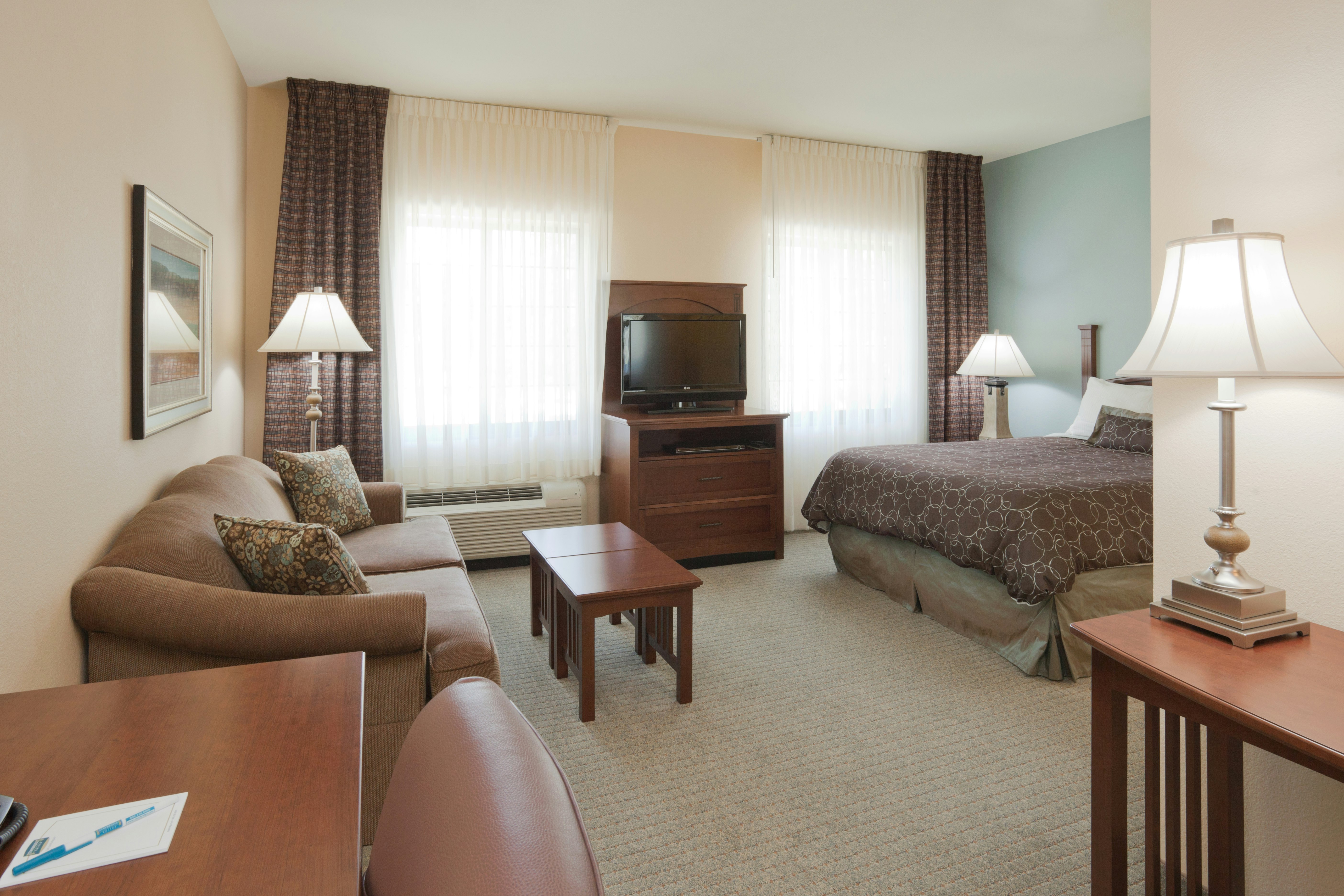 Staybridge Suites Lafayette Airport 24/63