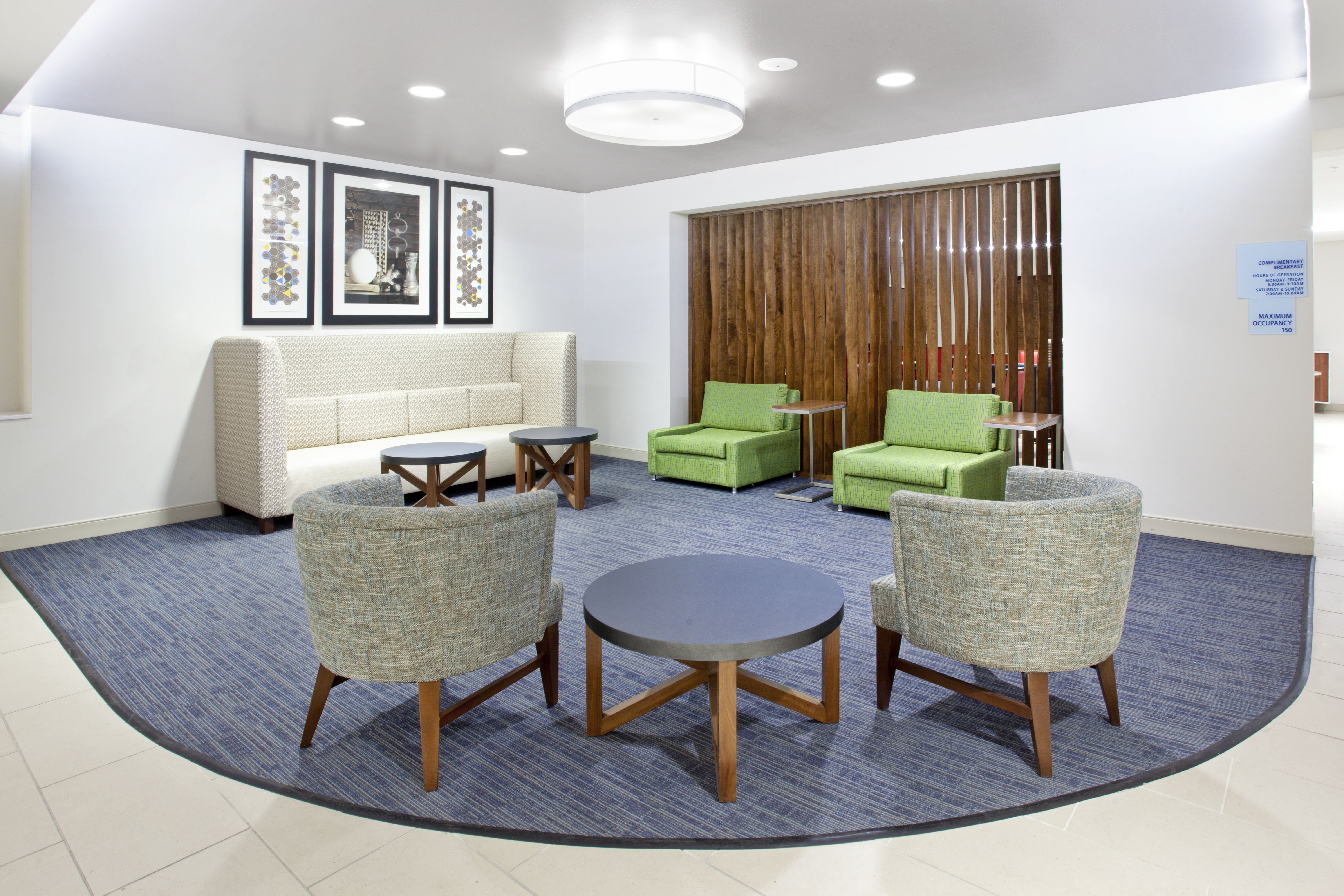 Holiday Inn Express and Suites Austin Downtown University 30/39