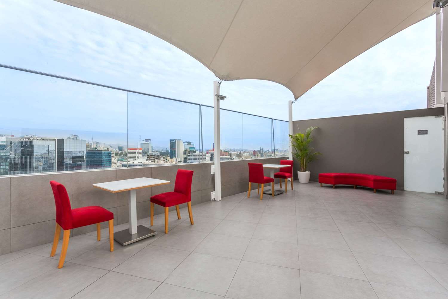 Ramada Encore by Wyndham Lima San Isidro 32/49