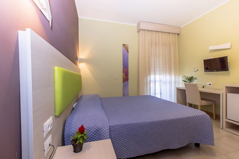 Hotel Residence Ulivi E Palme 21/71