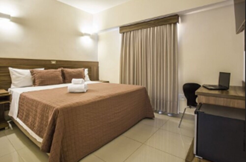 Ipe Center Hotel 12/50
