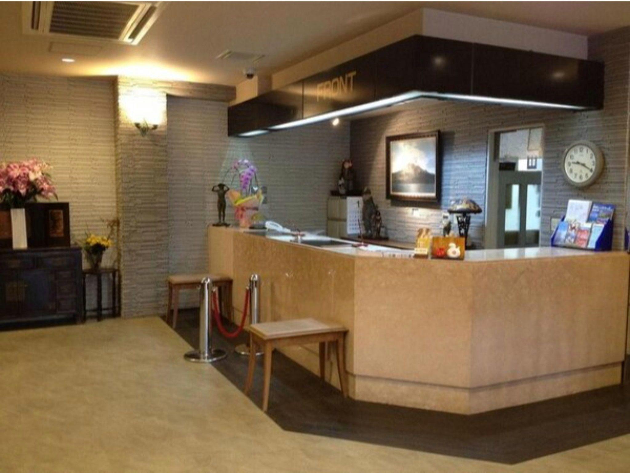 Business Hotel Shirasagi 7/14