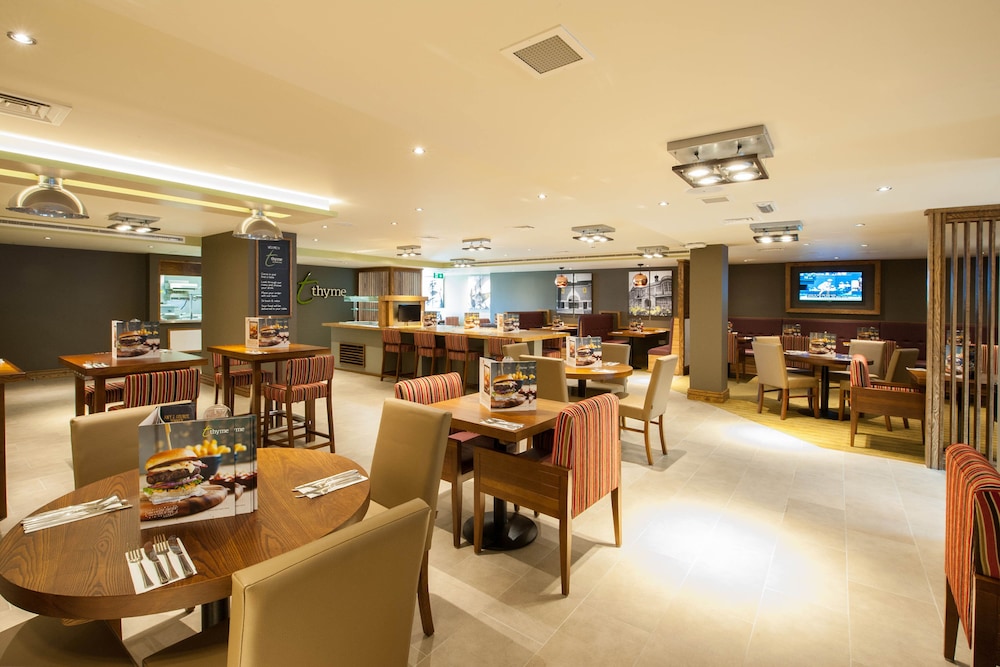 Premier Inn London Hendon (The Hyde) 30/36