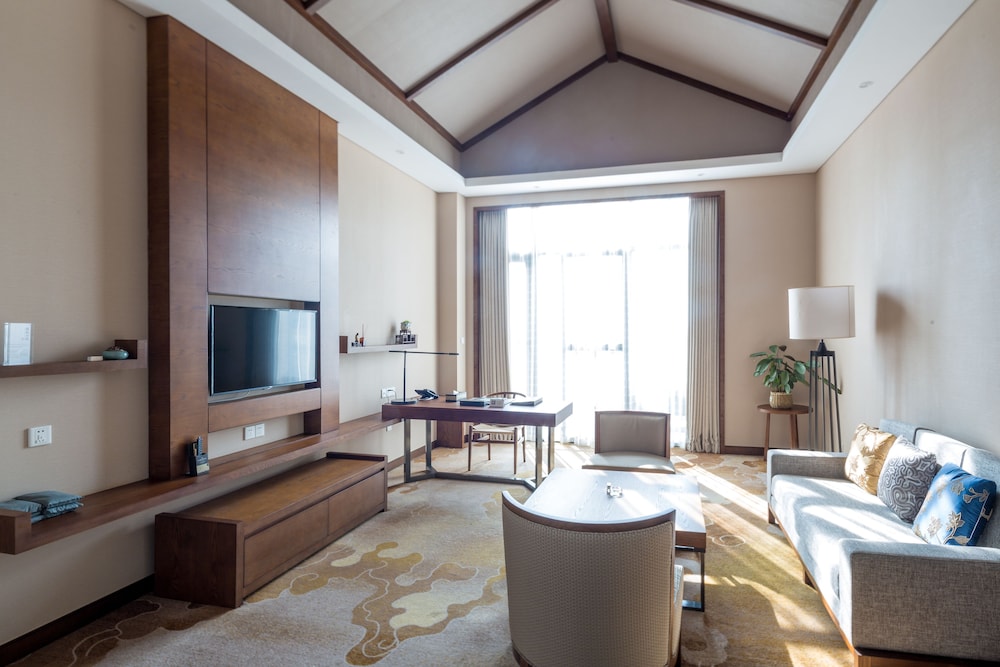 The Tang Hotel Jiayu Wuxi 30/50