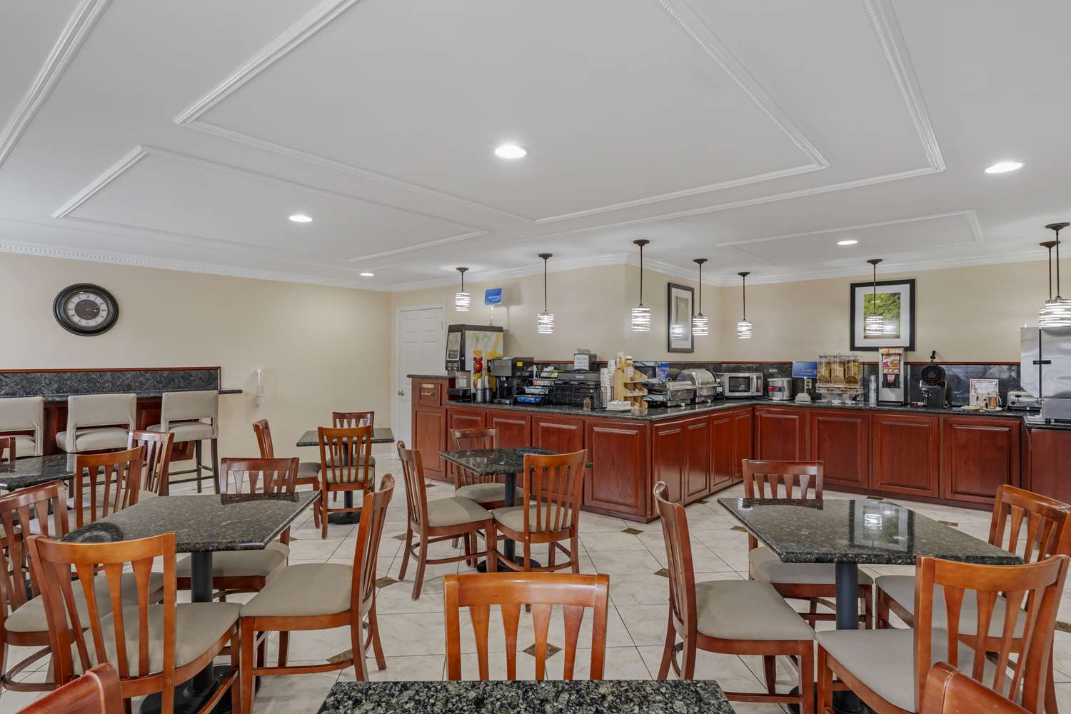 Best Western Pineywoods Inn 6/10