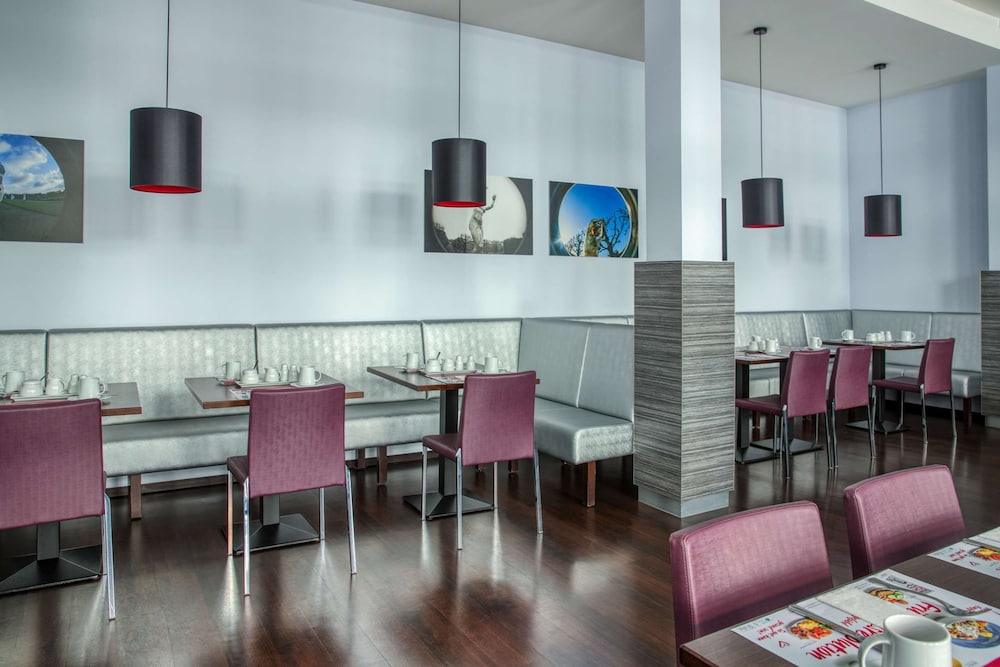 INTERCITYHOTEL HANNOVER 25/42