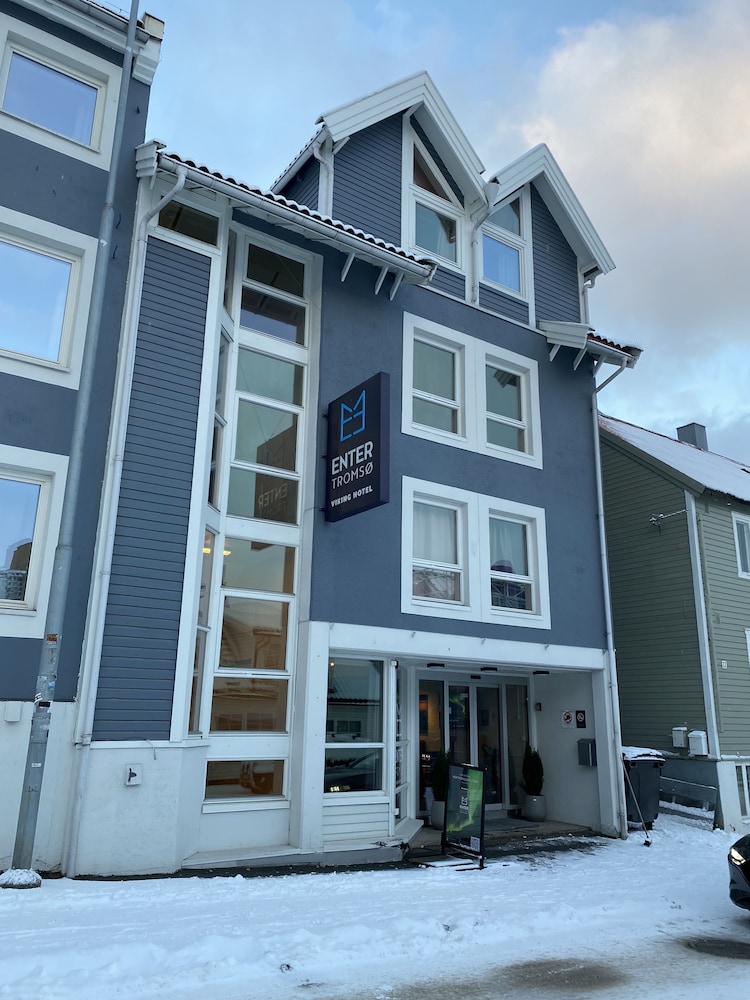 Enter Viking Apartment 3/50
