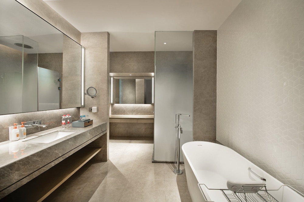 Crowne Plaza Hangzhou Science City 24/74