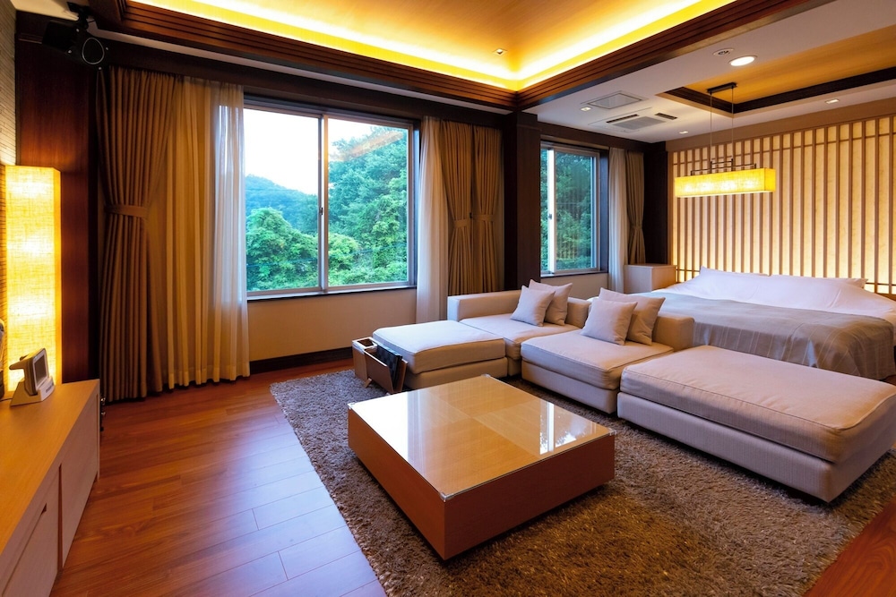 Hotel Gendairakuen Isehara 13/37