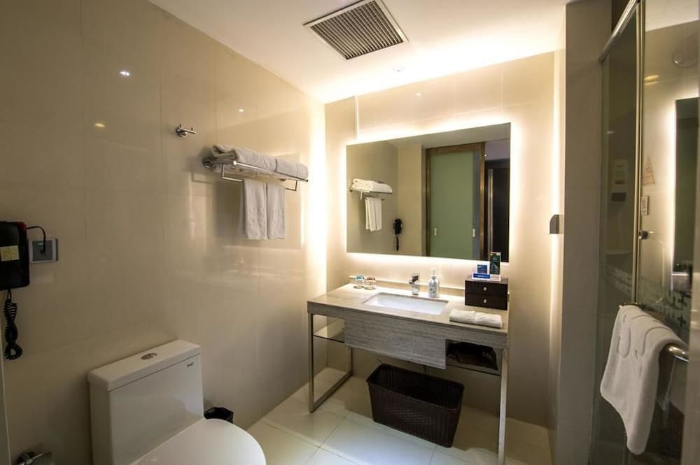 Kingtown Riverside Hotel Plaza Shanghai 30/35