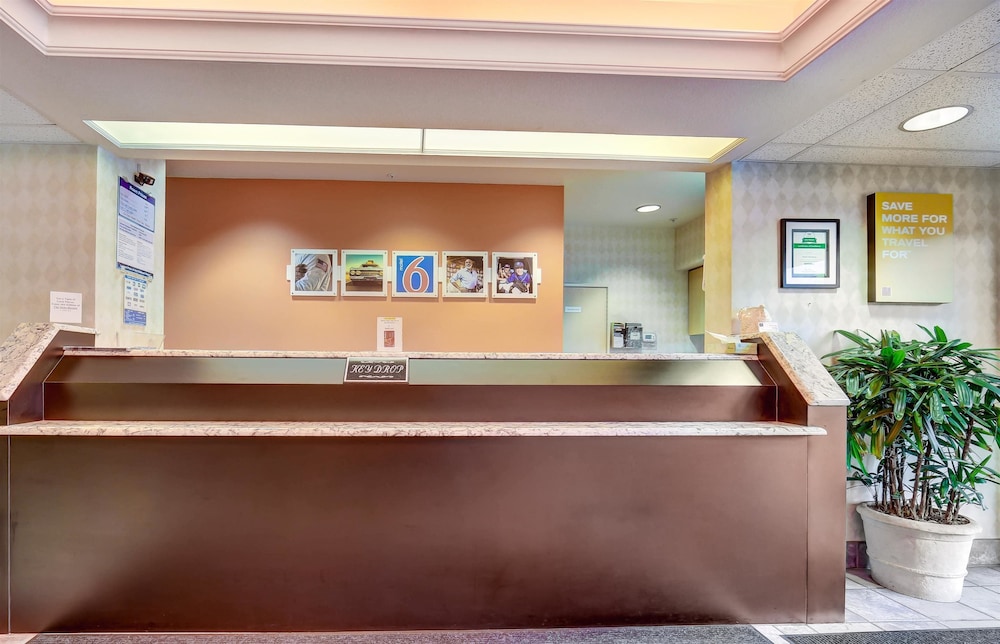 Motel6 Roseburg, OR - I-5 10/44