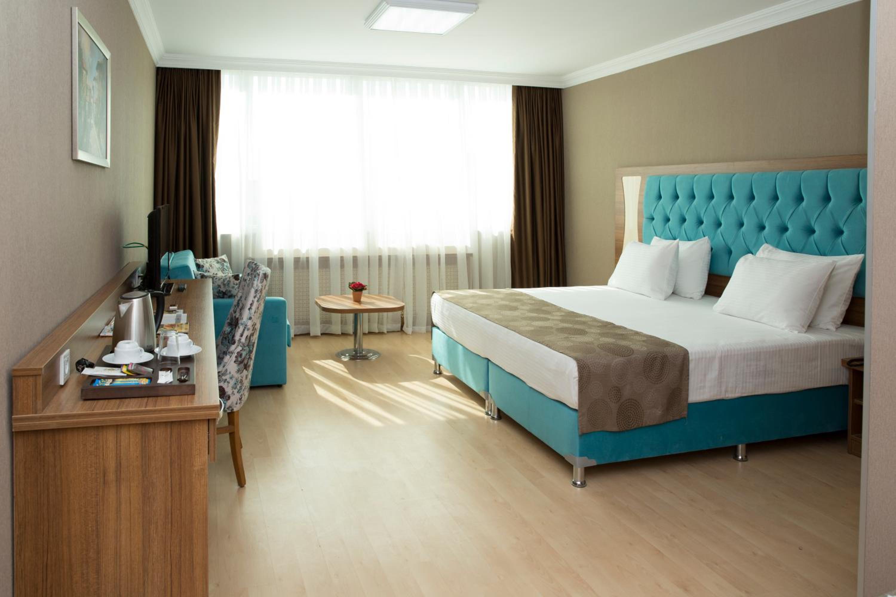 غرفة ديلوكس بسرير مزدوج، Golden Lounge Hotel 4/10