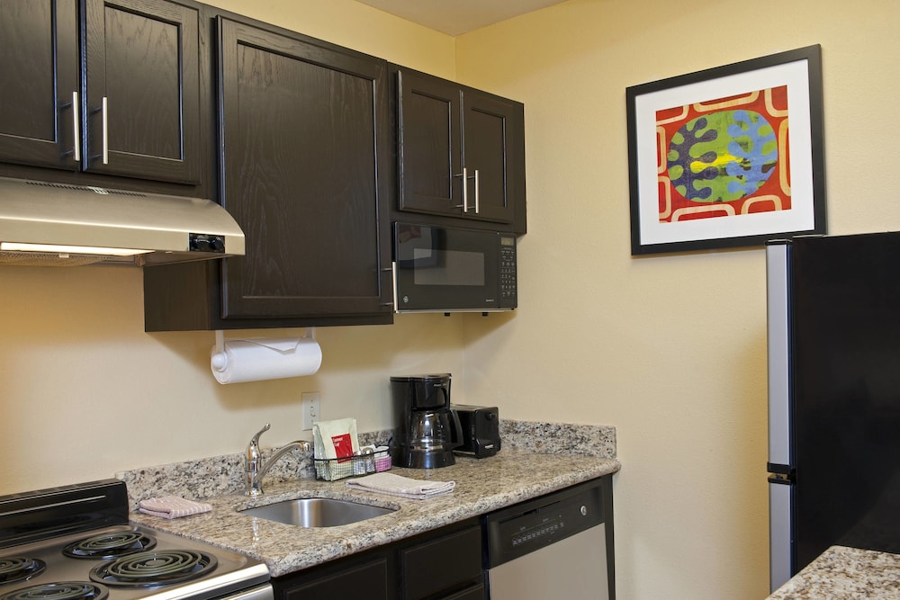 MainStay Suites Bloomington near University 28/42