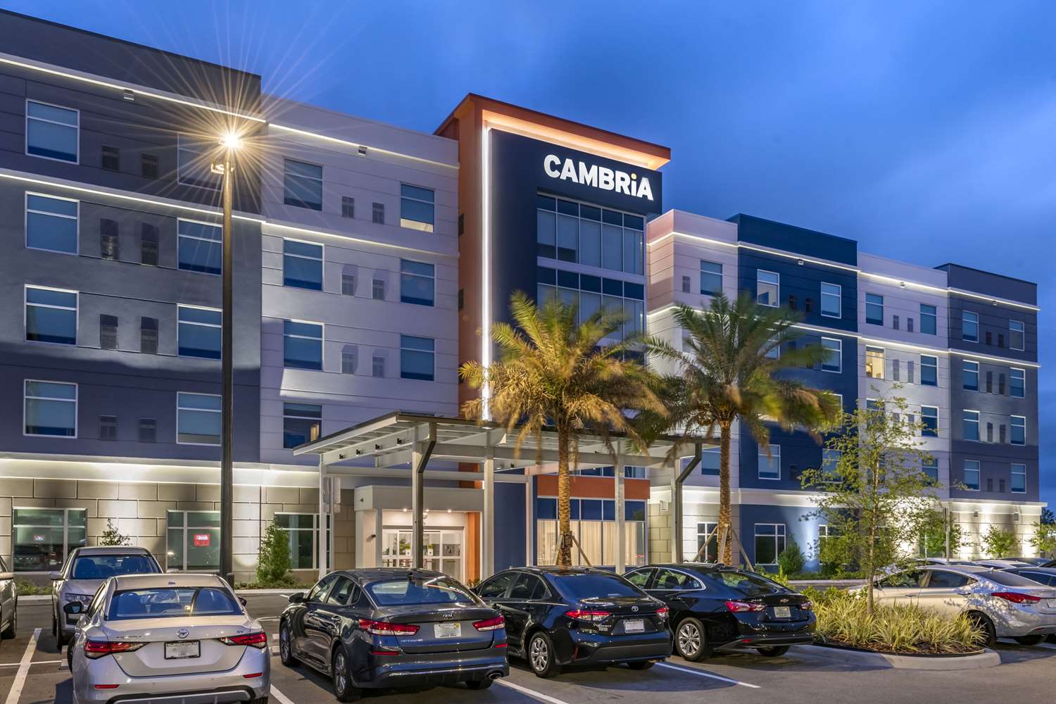 Cambria Hotel Orlando Airport FL 22/24