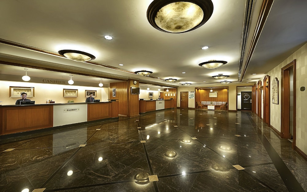 Berjaya Penang Hotel 5/53