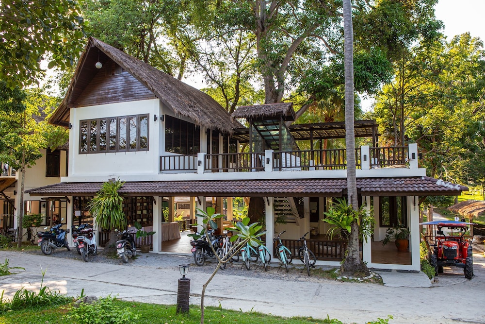 Ban Raya Resort and Spa 3/50