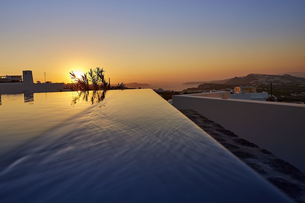 Nova Luxury Suites 47/50