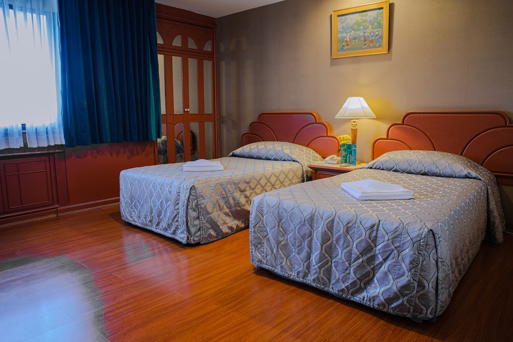 Baiyoke Suite 19/63