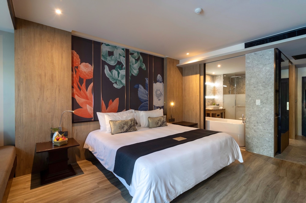 La Flora Khao Lak 25/70