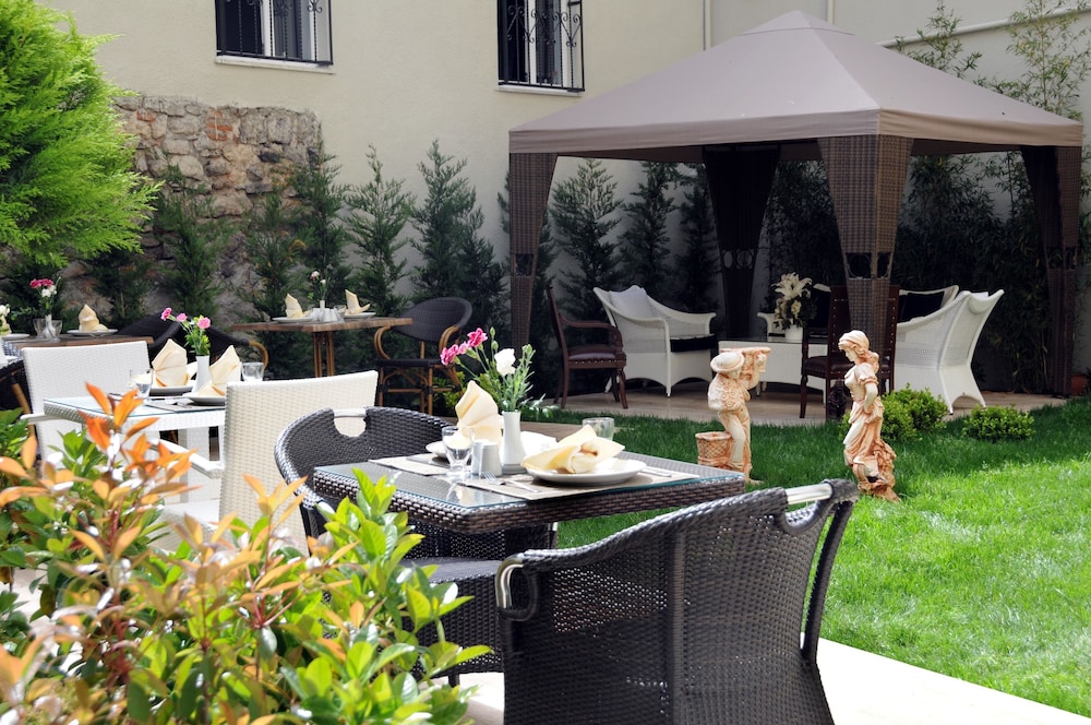 Sarnic Premier Hotel 49/61