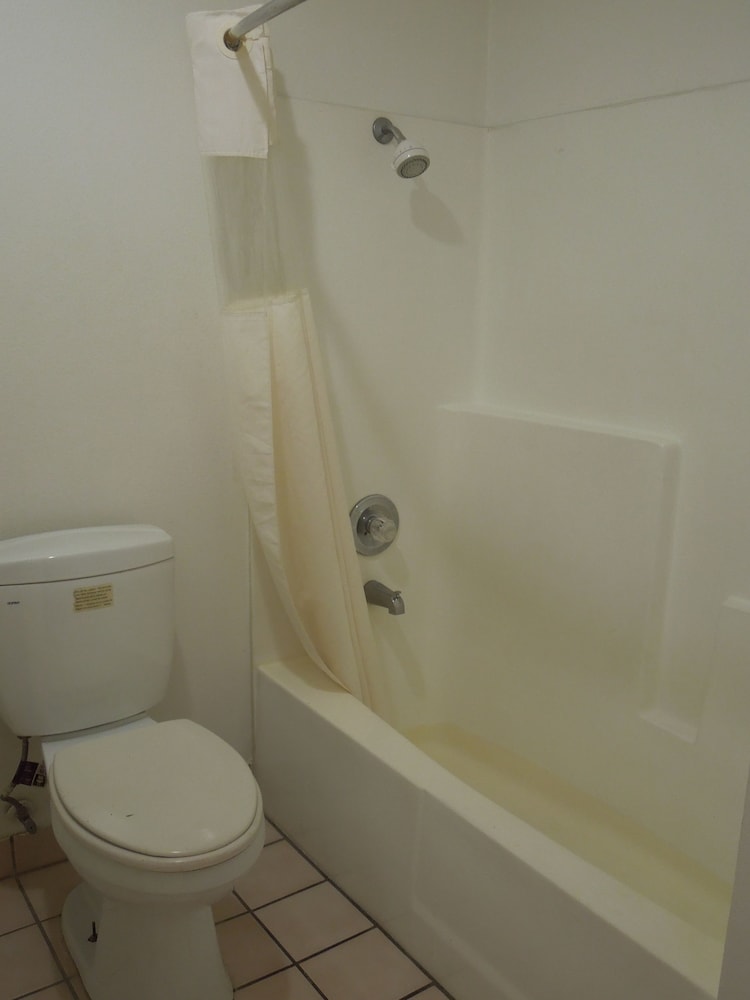 National Inn Garden Grove 53/60