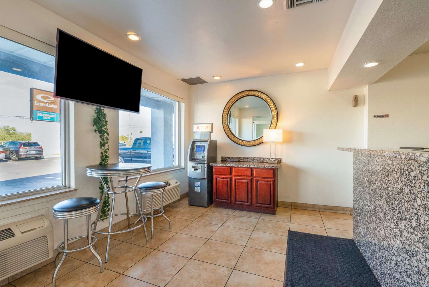 Econo Lodge Phoenix North I-17 11/16