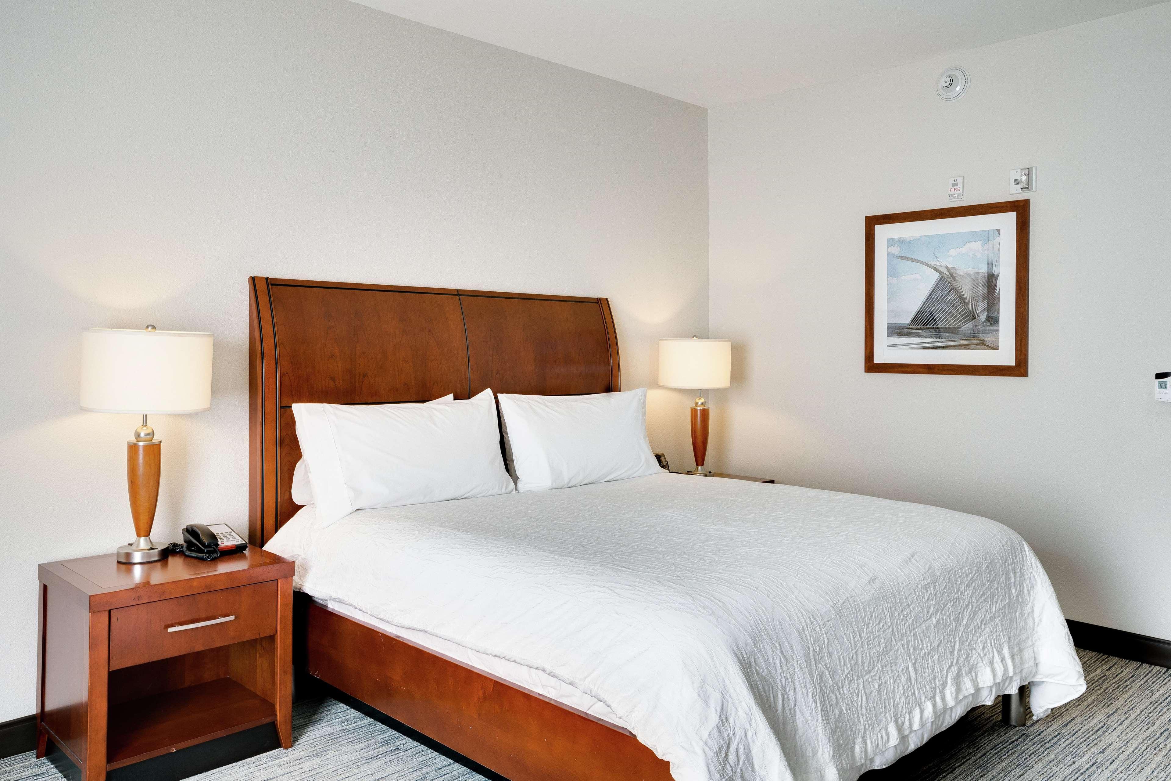 SUITE, KING BED, JETTED TUB, ACCESSIBLE