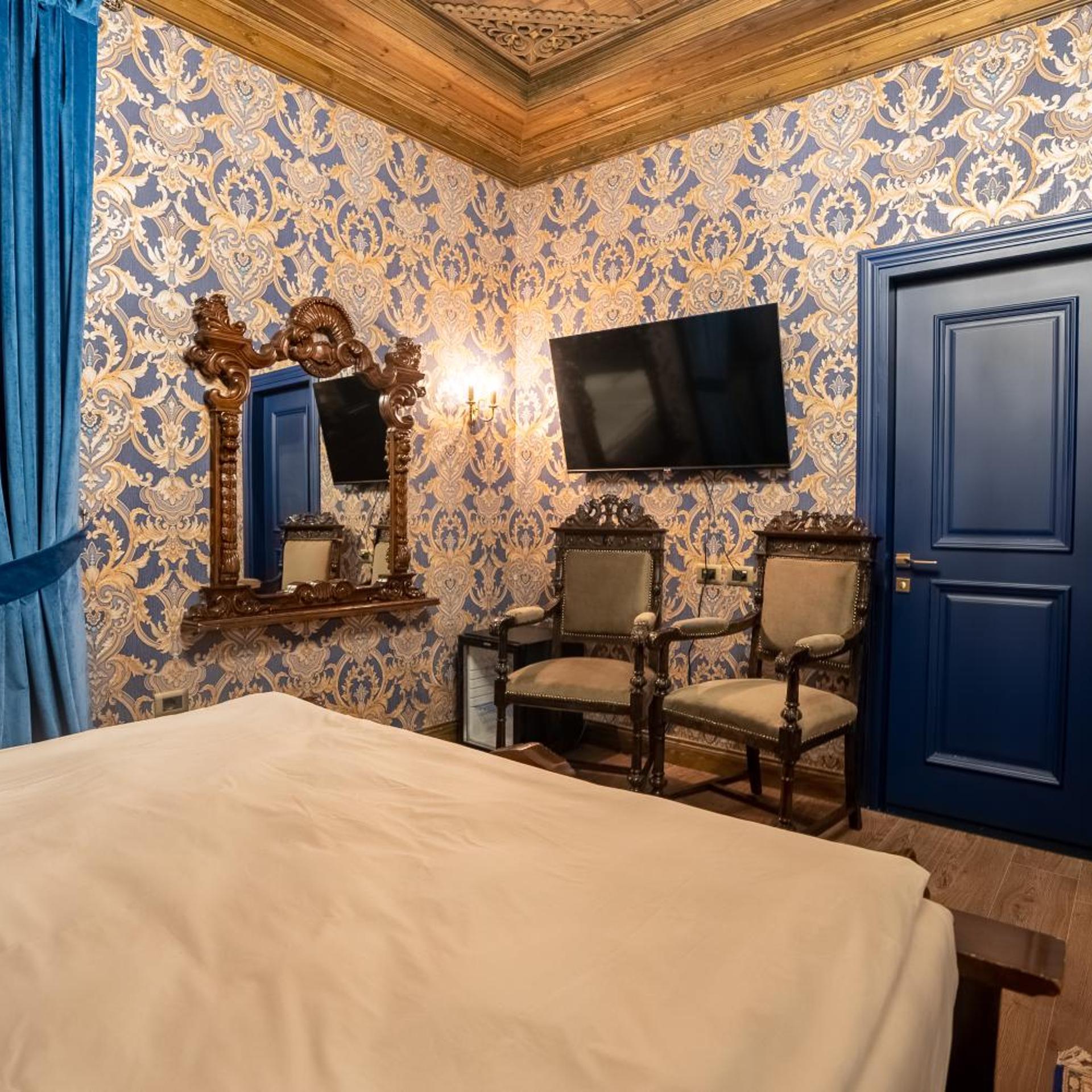 Castle Boutique Hotel 56/63